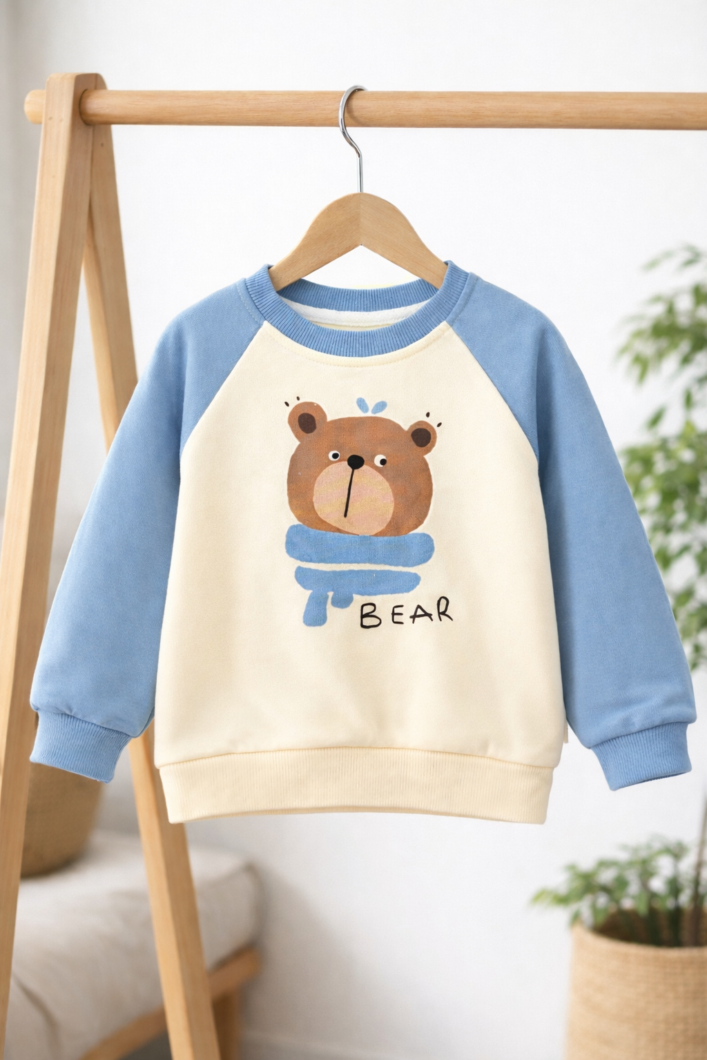 Kids Bear Print Crewneck Sweatshirt – Blue & Cream Raglan Long Sleeve
